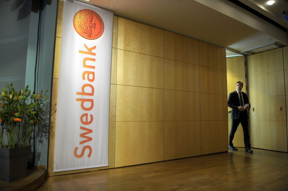 „Swedbank“ akcininkai: jau anksčiau abejojome dėl skaidrumo