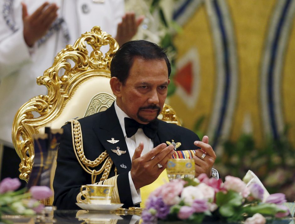 JT pasmerkė Brunėjų dėl mirties bausmės už svetimavimą ir gėjų santykius