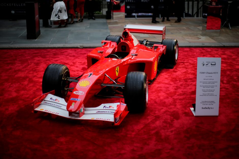 M. Schumacherio „Ferrari“ parduotas už rekordinius 7,5 mln. dolerių