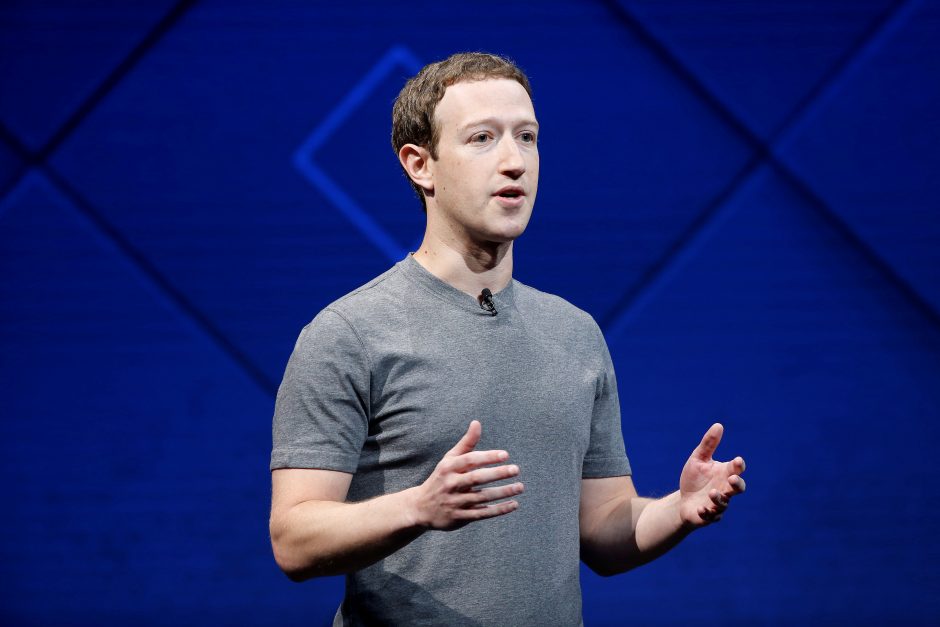 „Facebook“ duomenų skandalas: M. Zuckerbergas žada imtis priemonių