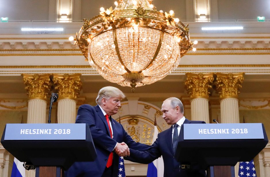 Kremlius: Paryžiuje D. Trumpas ir V. Putinas tik trumpai pasikalbės