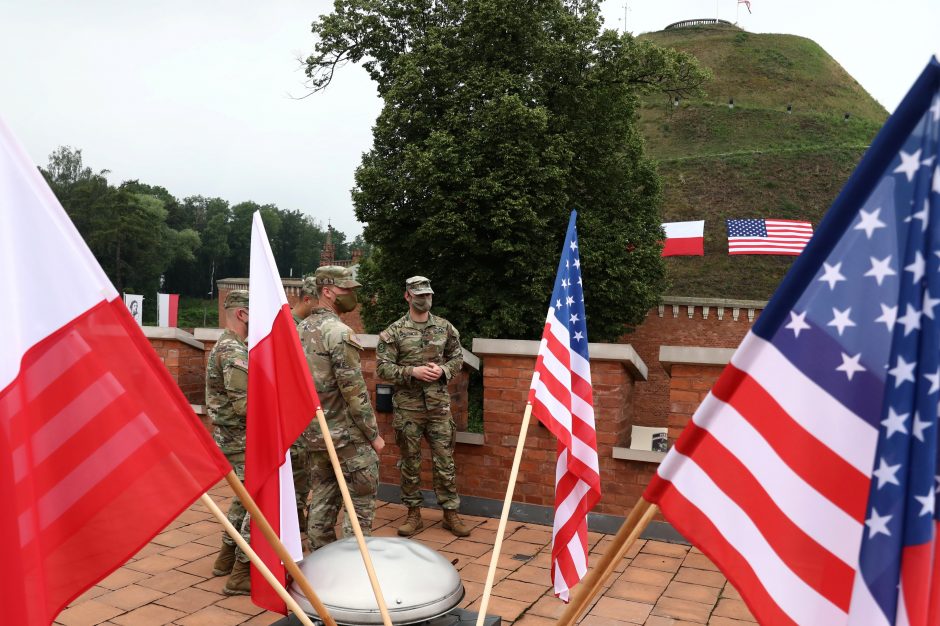 Varšuva: Lenkija ir JAV kitą savaitę pasirašys naują gynybos susitarimą