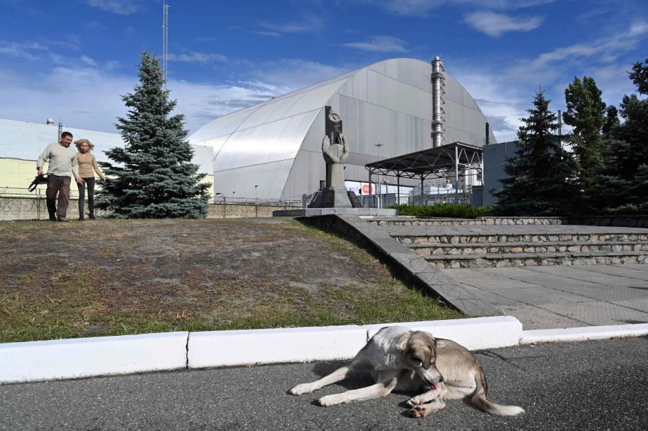 Černobylio reaktoriaus naujasis apsauginis gaubtas oficialiai perduotas Ukrainai