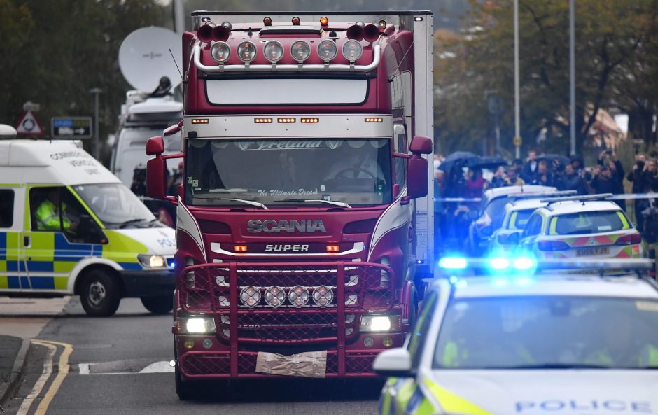 Žiniasklaida: sunkvežimyje Britanijoje rasti 39 negyvi žmonės buvo kinai