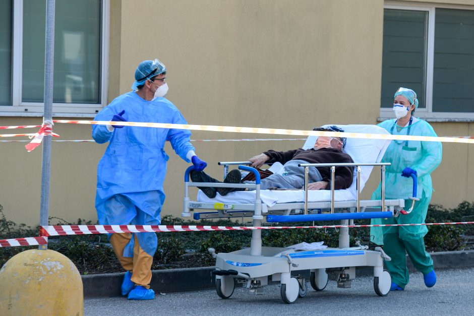 Ragina Europos šalis imtis „drąsiausių veiksmų“ kovojant su koronavirusu