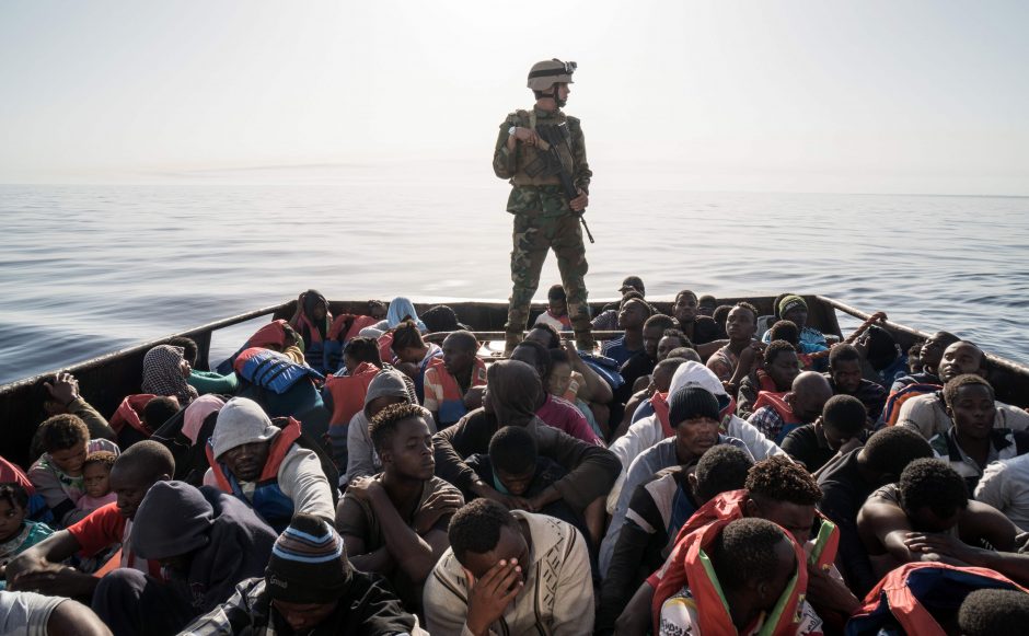 Migrantus gelbėjančioms organizacijoms parengs „elgesio kodeksą“