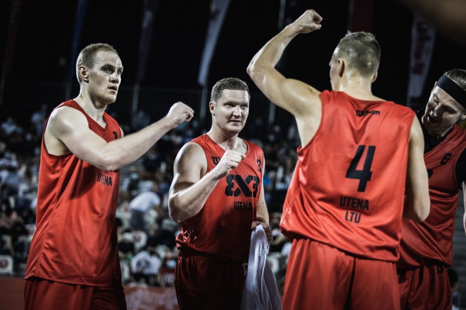 Trijulių krepšinio elite įsitaisiusios Lietuvos komandos norėtų susikauti pasaulio turo finale