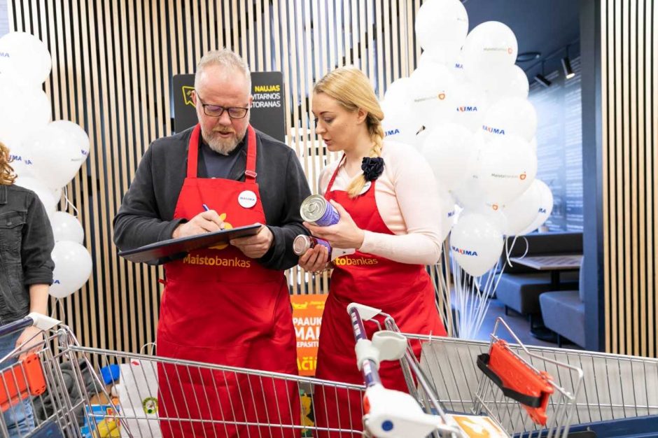 „Maisto banko“ akcijos metu „Maximoje“ surinkta rekordinė suma