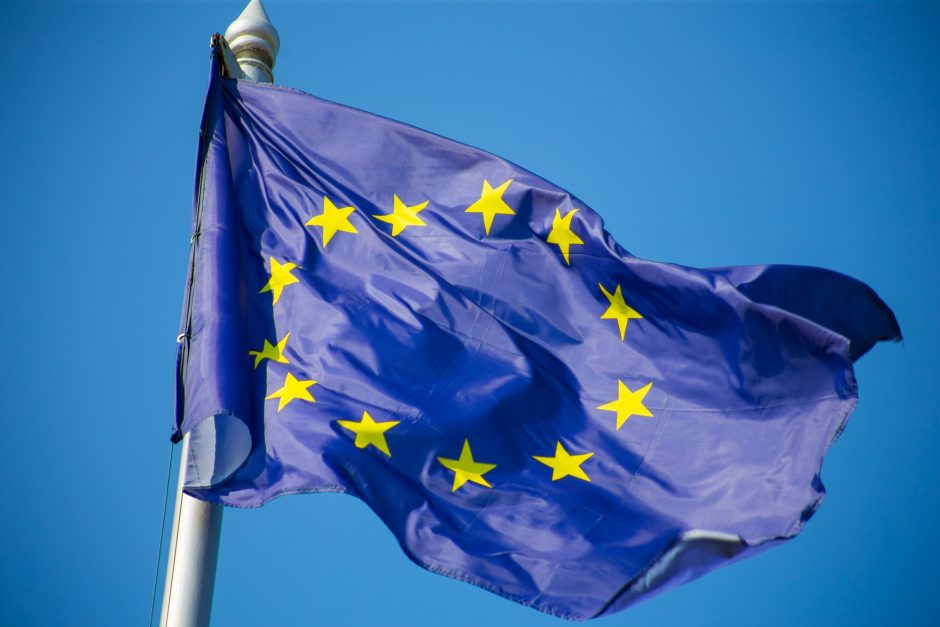 ES paskelbė sankcijų Rusijos piliečiams dėl kenkimo Ukrainos nepriklausomybei