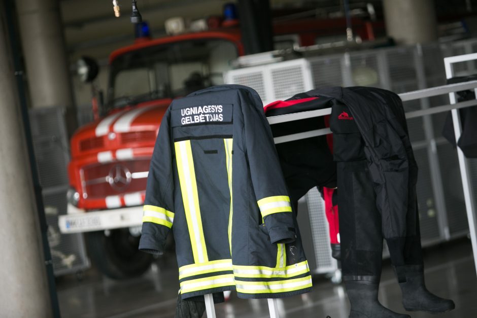 Kauno ugniagesiai gelbėtojai vos spėjo suktis: tiek kuriozų galima pribudėti tik per pilnatį