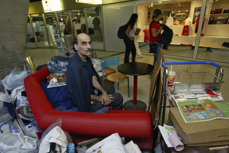 Mirė iranietis, 18 metų pragyvenęs Paryžiaus oro uoste
