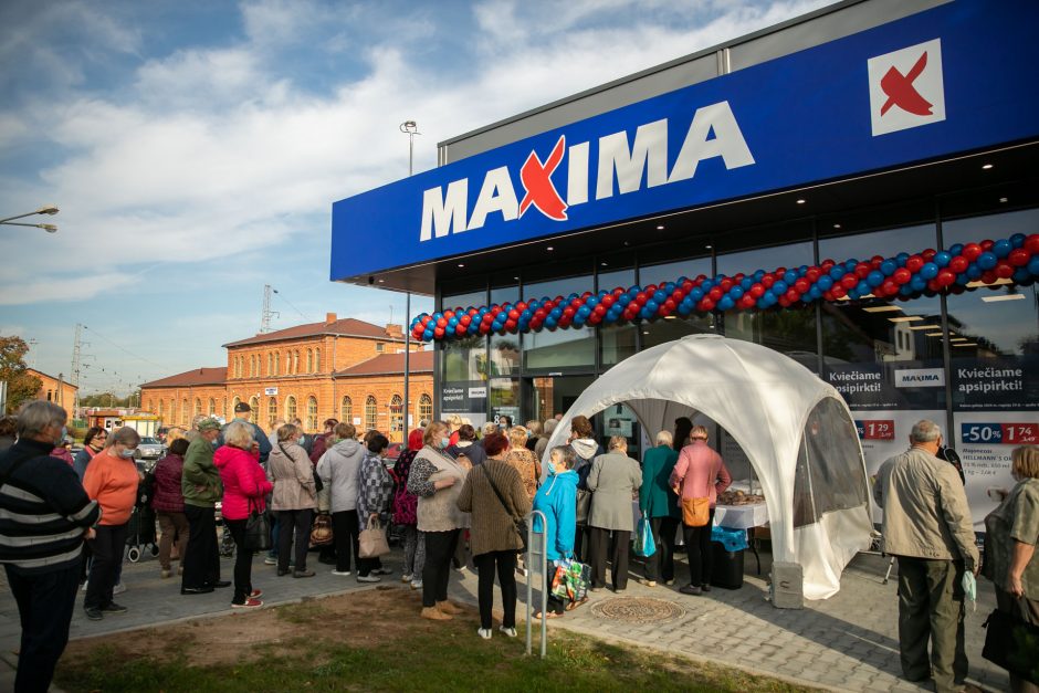 Lentvaryje atidaryta atnaujinta „Maxima“