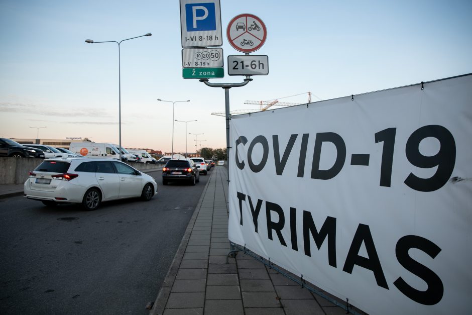Vilniuje krepšinio aistruolių prašoma nesudaryti transporto spūsčių prie testavimo punkto