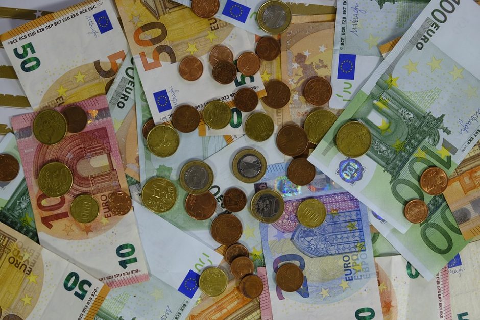 Šių metų centrinės valdžios deficitas siekia beveik 3,5 mlrd. eurų