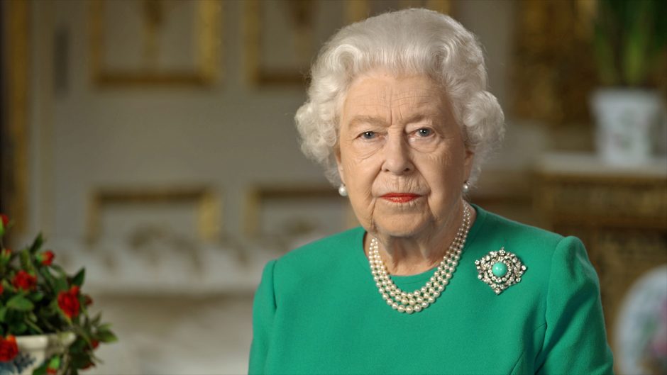 Karalienė Elžbieta II kreipėsi į tautą dėl koronaviruso krizės: mes ją įveiksime