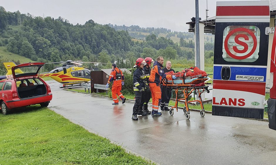 Po gyvybių pareikalavusios audros Tatruose pareigūnai ieško dingusiųjų