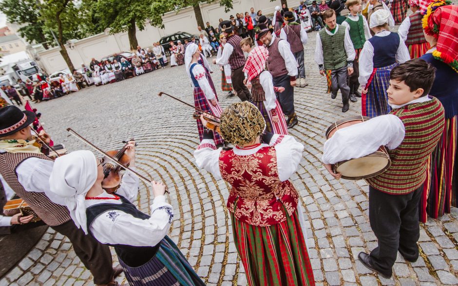 Festivalyje „Skamba skamba kankliai“ – tūkstančiai folkloro atlikėjų