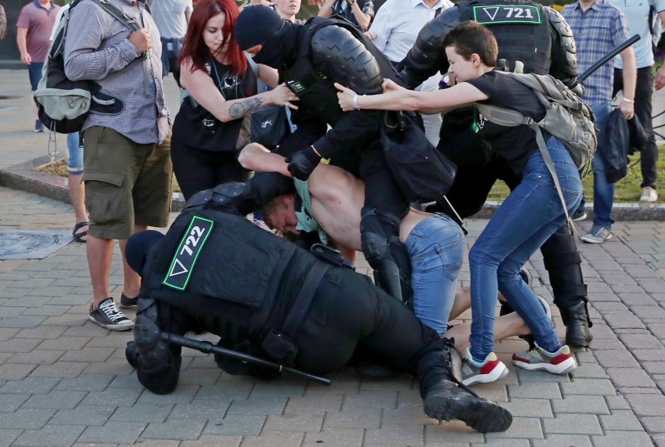 Baltarusijoje per pastarosios paros protestus sulaikyta daugiau nei 2 tūkst. žmonių