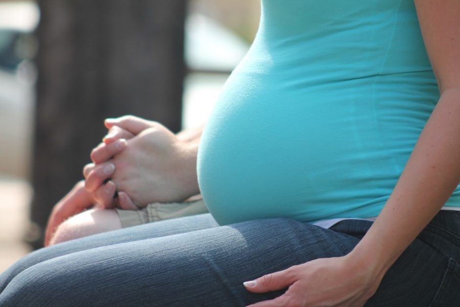 JAV sugriežtins vizų išdavimo nėščioms moterims taisykles