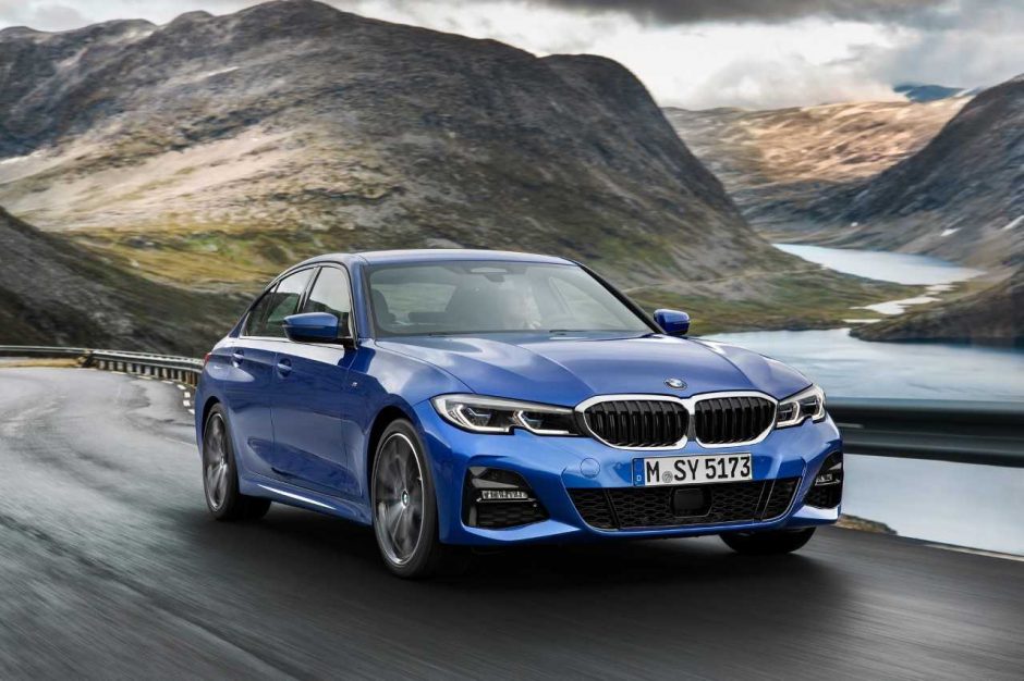BMW naujienos Paryžiuje: nuo modernių elektromobilių iki pačių sportiškiausių modelių