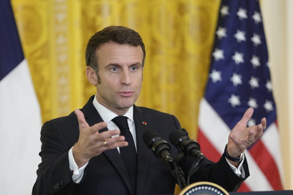 Tvyrant įtampai dėl pensijų reformos, Prancūzijos prezidentas surengė svarbų susitikimą
