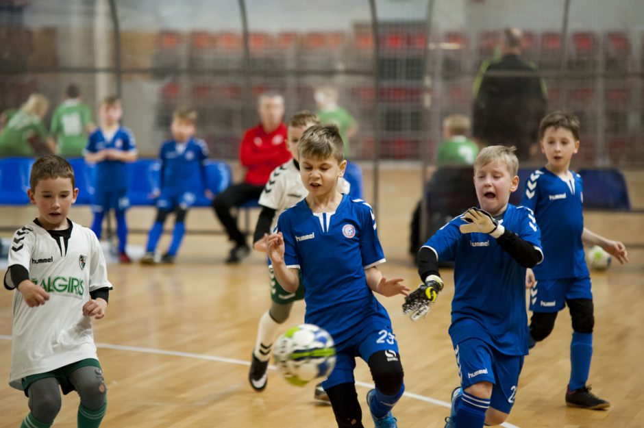 Futsalo turnyre „Auk su futbolu“ – garliaviečių triumfas
