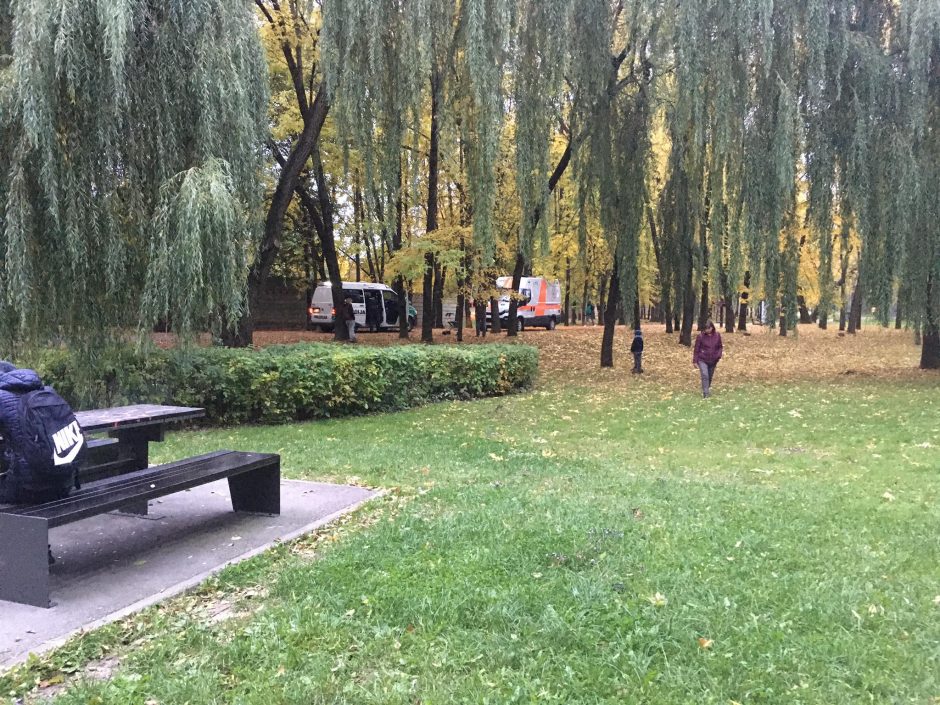 Draugystės parke rastas negyvo žmogaus kūnas