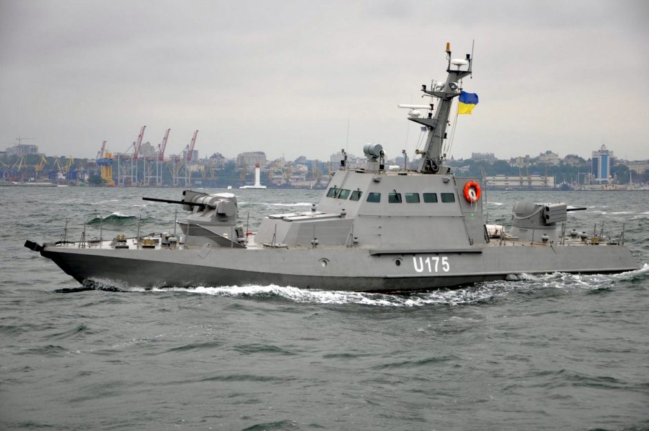 Ukraina kaltina Rusiją apšaudžius ir užgrobus tris jos karinio laivyno laivus 