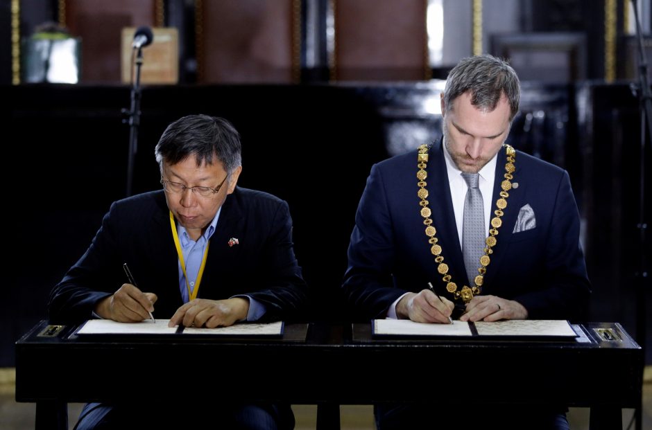Praha pasirašė partnerystės susitarimą su Taibėjumi, ignoruodama Pekiną