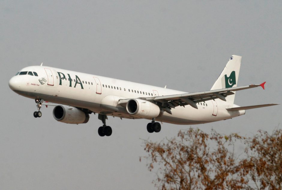 Pakistano oro linijoms PIA uždrausta skraidyti Europoje dėl licencijų skandalo