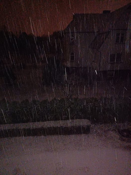  Vakarų Lietuvoje gyventojai džiaugėsi pirmuoju sniegu