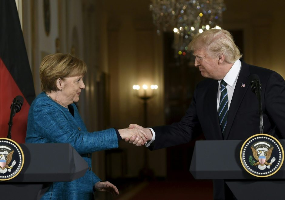 D. Trumpas ir A. Merkel ne itin sėkmingai mėgino peržengti nesutarimus