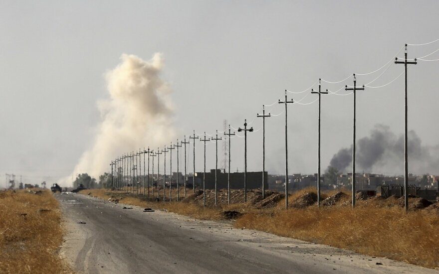 Irako kariuomenė: į bazę su amerikiečių kariais vėl paleistos dvi raketos