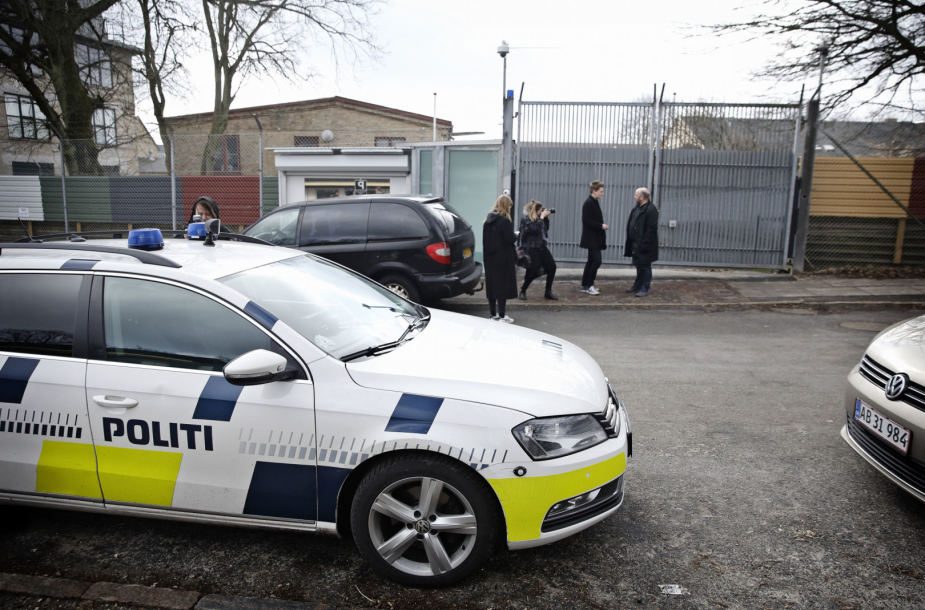 Danijos policija tiria 100 antkapių išniekinimą