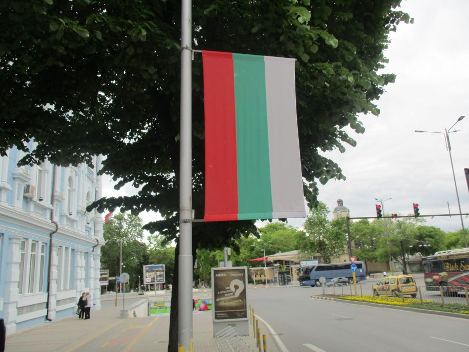 Bulgarija išsiunčia du rusų diplomatus, kaltinamus šnipinėjimu
