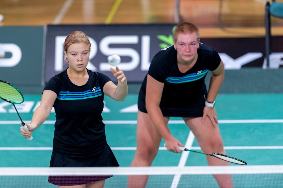 Kurtieji badmintonininkai tęsia medalių medžioklę