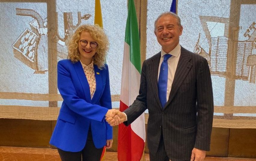A. Armonaitė su Italijos ministru aptarė Ukrainos atstatymo projektus