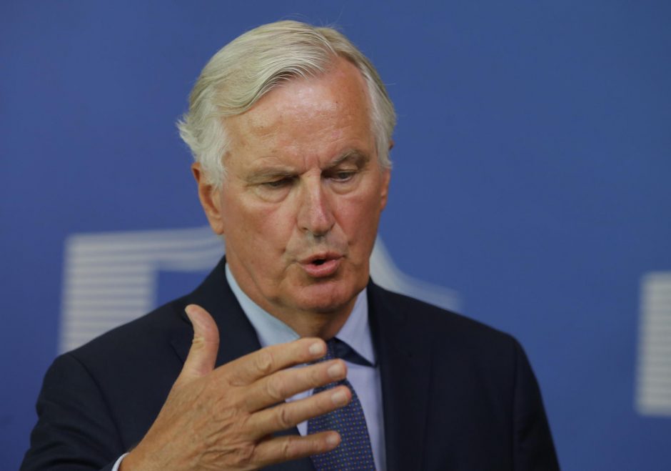 M. Barnier: JK „tonas“ gali pakenkti deryboms dėl prekybos po „Brexito“