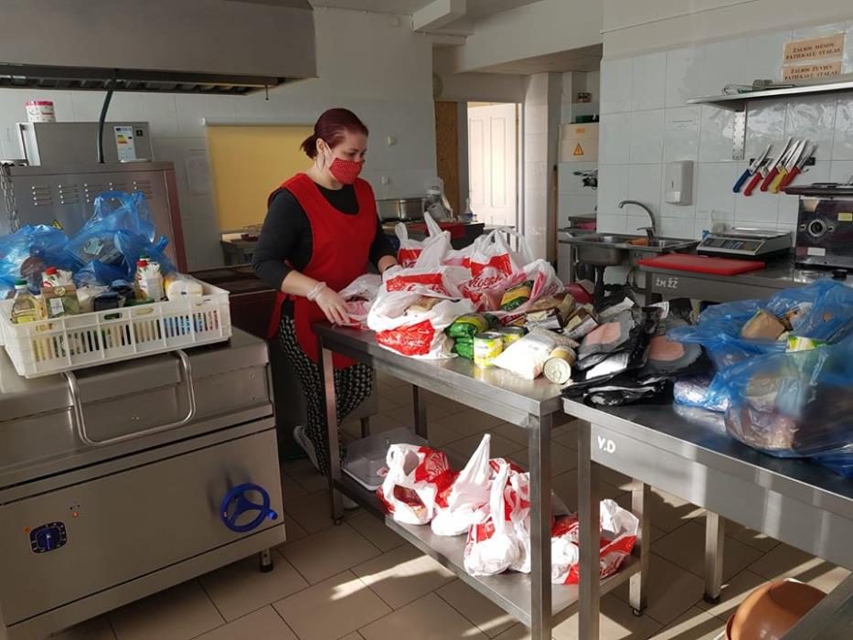 Kauno rajono senoliai ir mokiniai sulauks kalėdinių dovanų ir reikiamos pagalbos