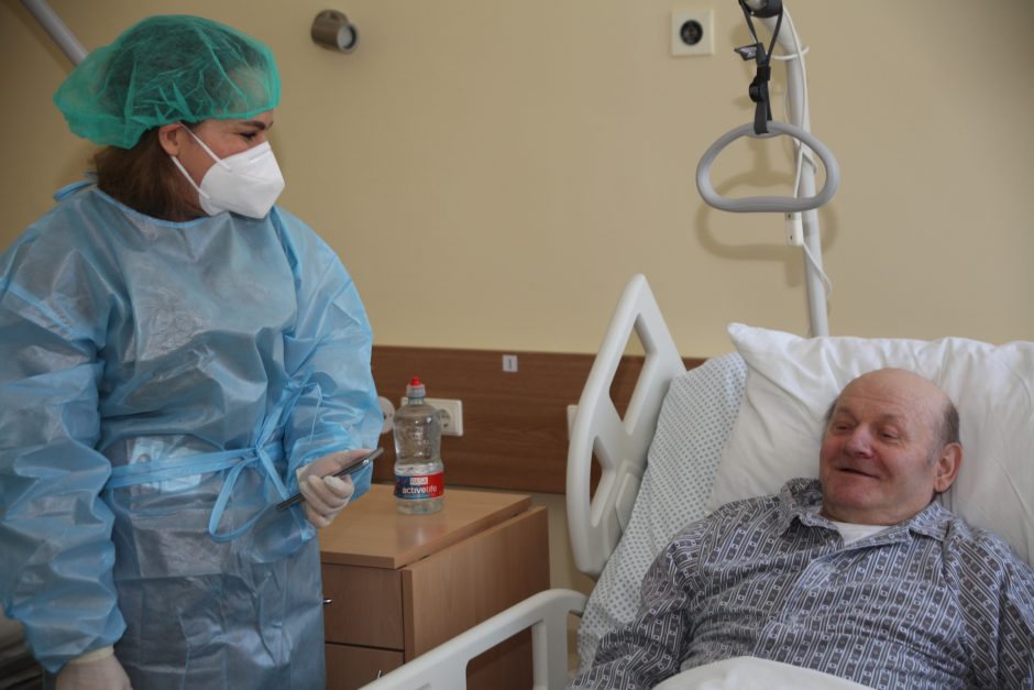 Klaipėdos universitetinėje ligoninėje sėkmingai baigtas pirmasis vakcinacijos etapas
