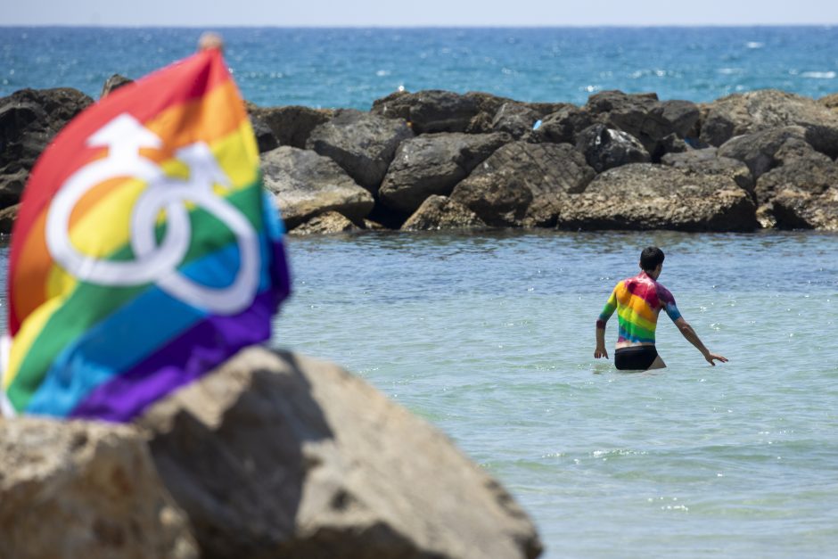 Dešimtys tūkstančių žmonių dalyvavo homoseksualų parade Tel Avive