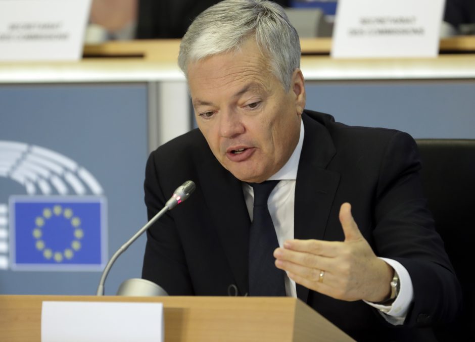 Belgijos kandidatas į eurokomisarus D. Reyndersas atmeta kaltinimus korupcija