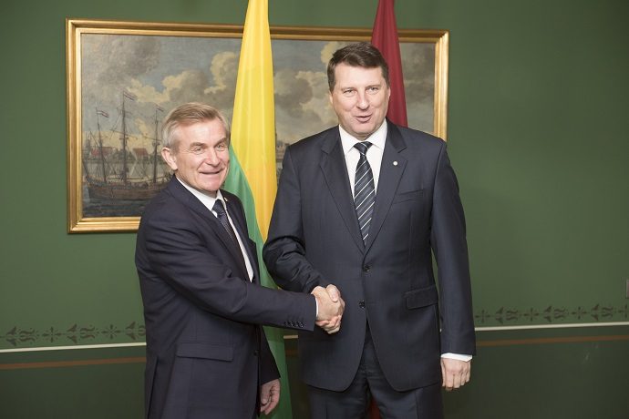 Seimo pirmininkas su Latvijos vadovais aptarė saugumo klausimus