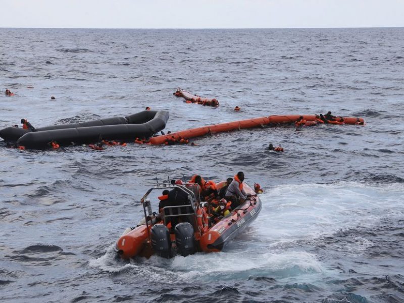 Prie Kanarų salų rastas laivas su 17 mirusių migrantų