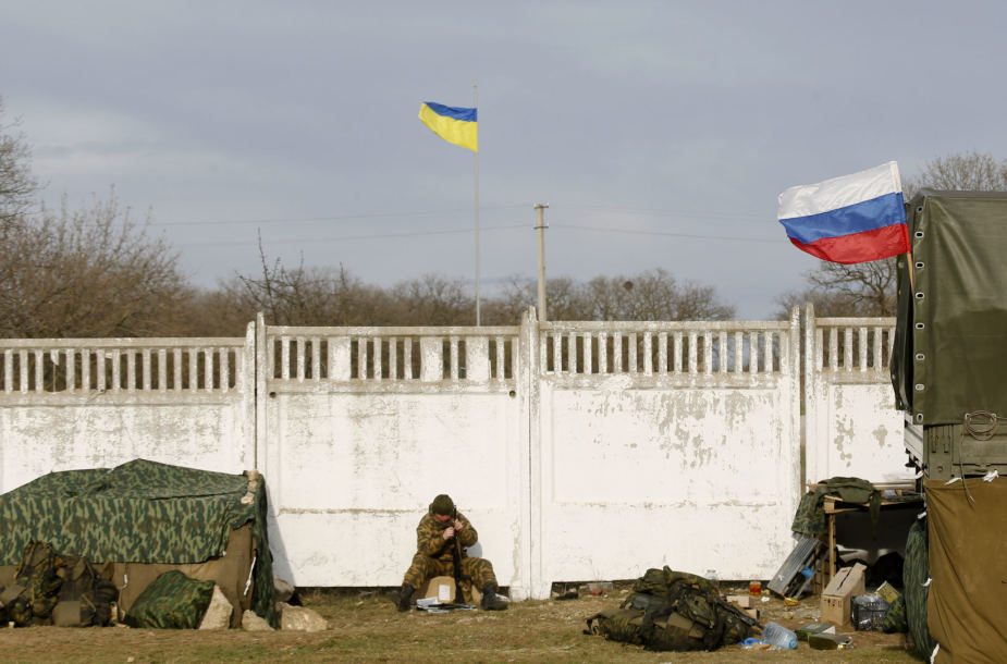 Kijevas ir separatistai skelbia užbaigę pajėgų atitraukimą nuo fronto linijos  