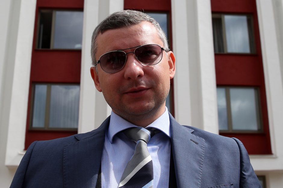 Minskas pareiškė Prahai griežtą protestą dėl Baltarusijos futbolo federacijos vadovo deportavimo
