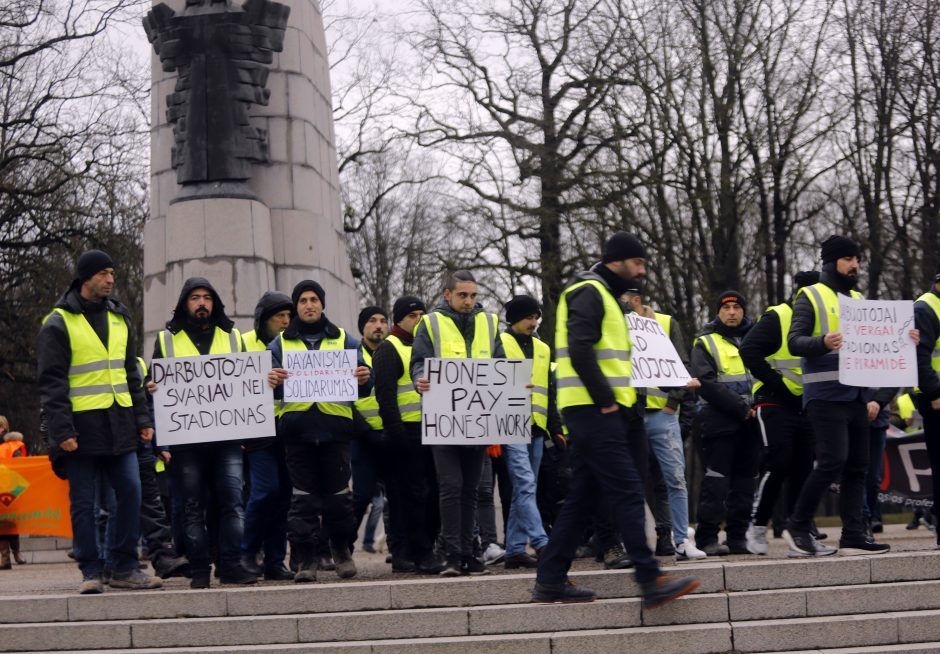 Siūlo didinti baudas už pažeidimus darbe