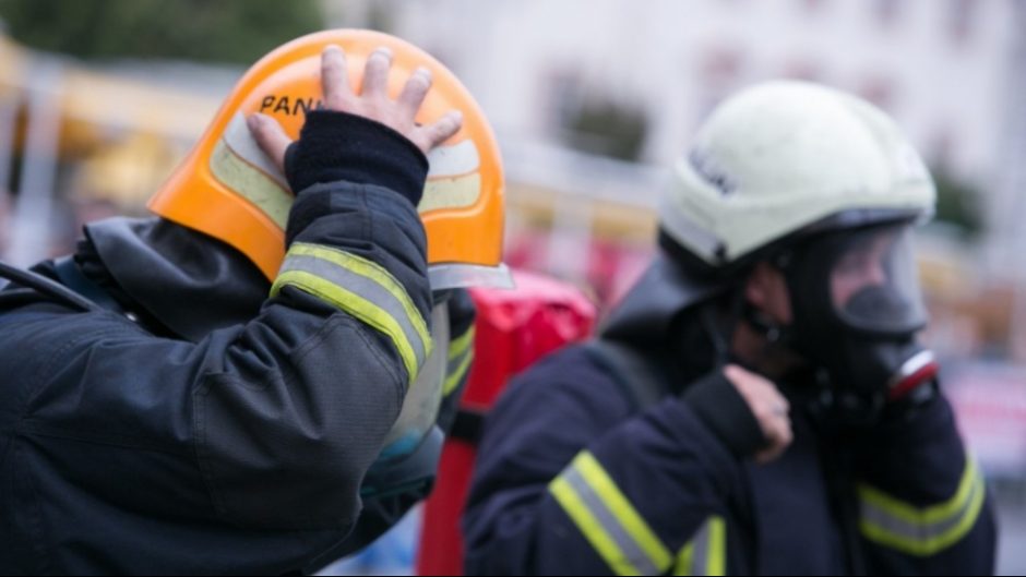 Vilniuje per gaisrą dūmais apsinuodijo moteris