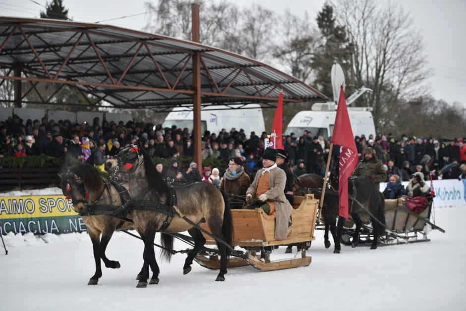 Vasario 1-ąją – tradicinės žirgų lenktynės „Sartai 2020“