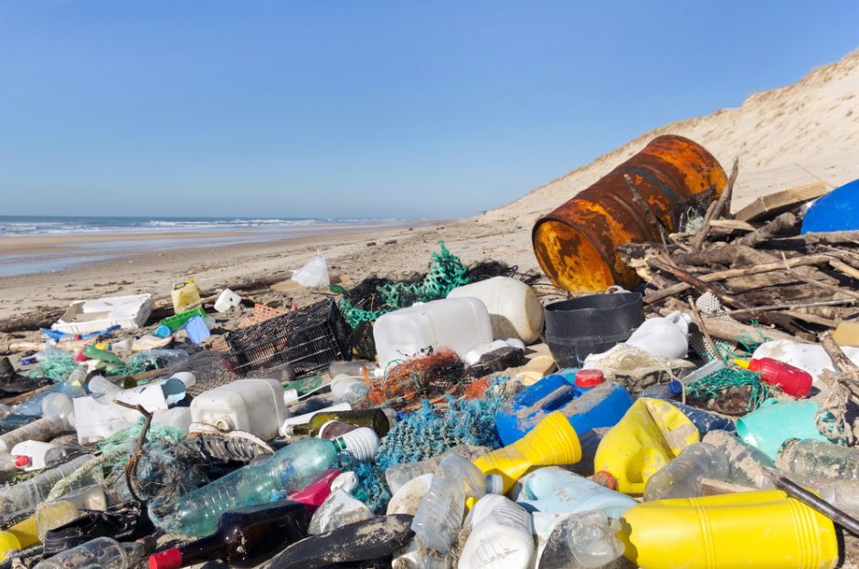 Europos Parlamentas sunerimęs dėl gausėjančių plastiko atliekų